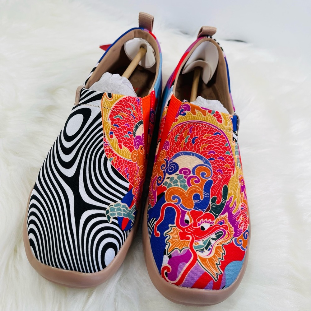 NWT UIN Women’s Comfortable Shoes/Flying Dragon/US5.5